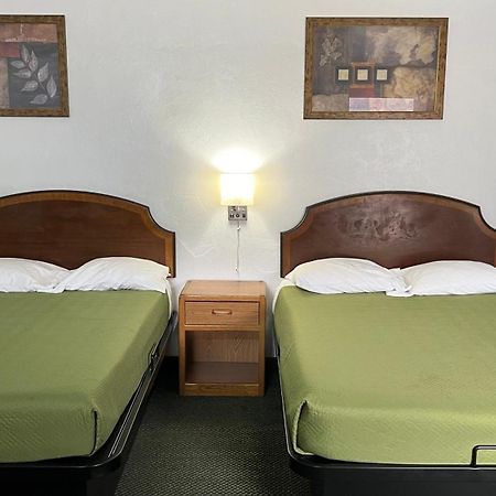 Relax Inn אלטונה מראה חיצוני תמונה